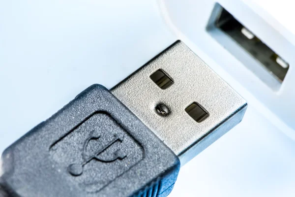 USB-kabel, geïsoleerd op wit — Stockfoto