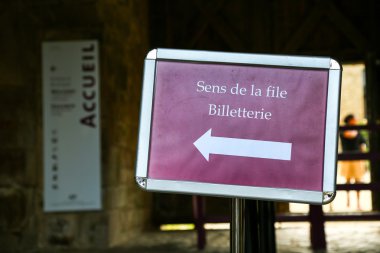 Müze Masası sıra giriş