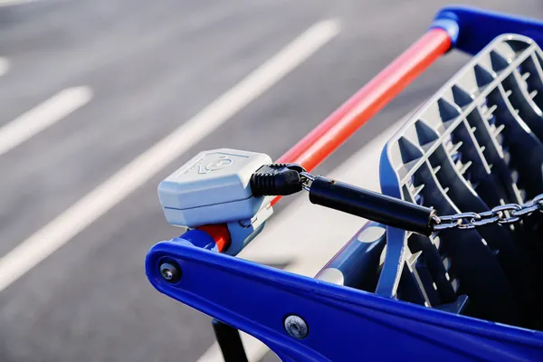 Shopping trolleys in supermarket — Stock Photo, Image