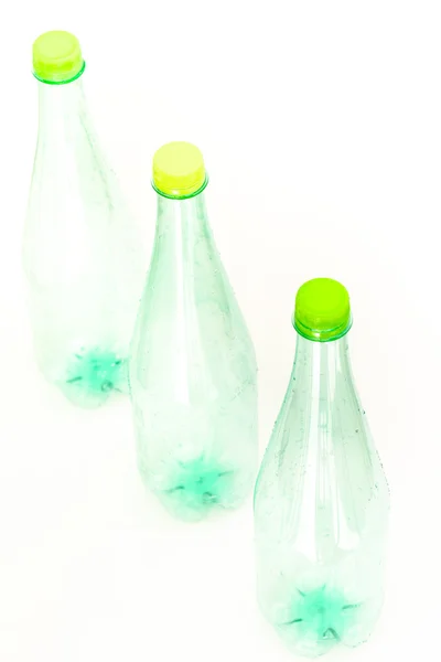 Garrafas de plástico isoladas em branco — Fotografia de Stock