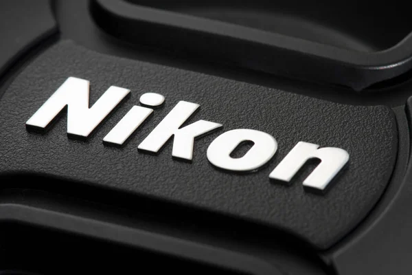 Schriftzug Nikon Auf Der Objektivdeckel — Stockfoto