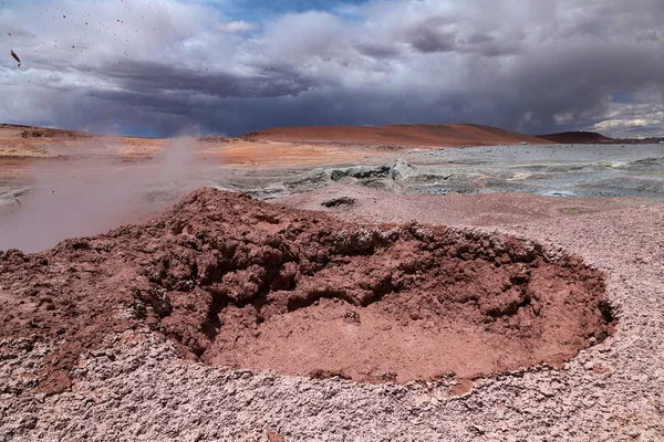 Geyser no planalto do Altiplano — Fotografia de Stock
