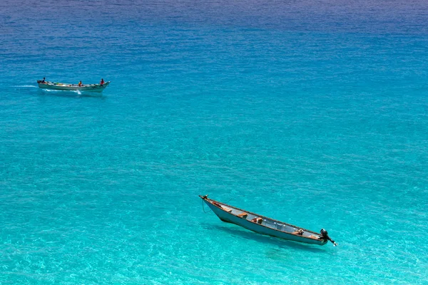 Морской пейзаж с лодкой, Аравийское море — стоковое фото