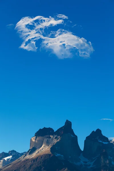 Nuvem de forma incomum no parque nacional Torres — Fotografia de Stock