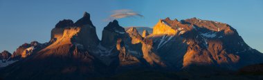 günbatımı içinde Milli Parkı torres del paine