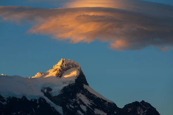 Atardecer en el Parque Nacional Torres del Paine —  Fotos de Stock