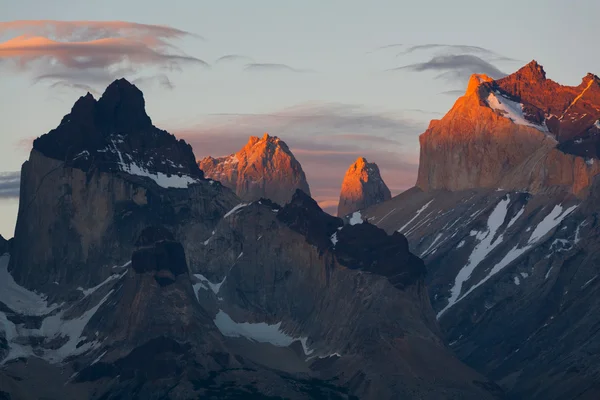 günbatımı içinde Milli Parkı torres del paine