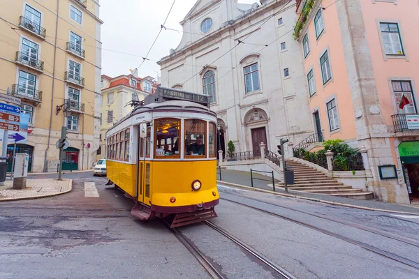 Il famoso tram di Lisbona — Foto Stock