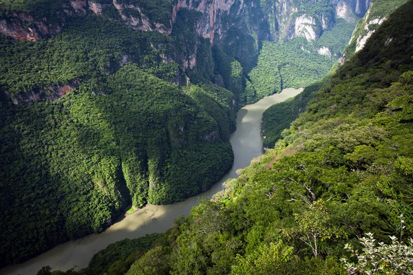 峡谷 del 德罗 · 图斯特拉 — 古铁雷斯墨西哥 — 图库照片