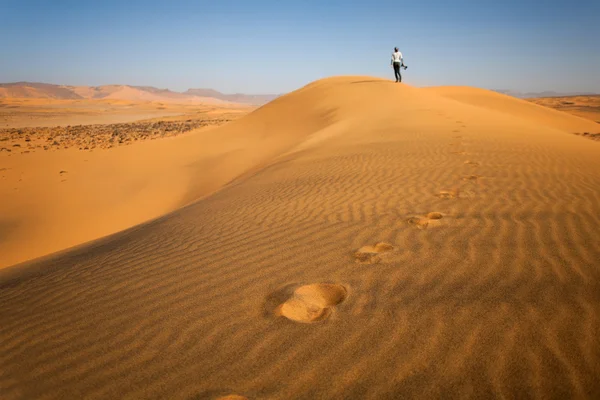 Fußabdrücke im Sand — Stockfoto