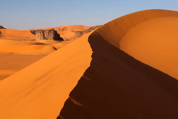 หุบเขาทรายในทะเลทราย — ภาพถ่ายสต็อก