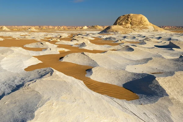 ทะเลทรายสีขาวในอียิปต์ — ภาพถ่ายสต็อก