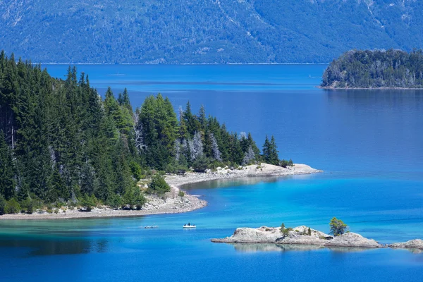 Jezioro nahuel huapi — Zdjęcie stockowe