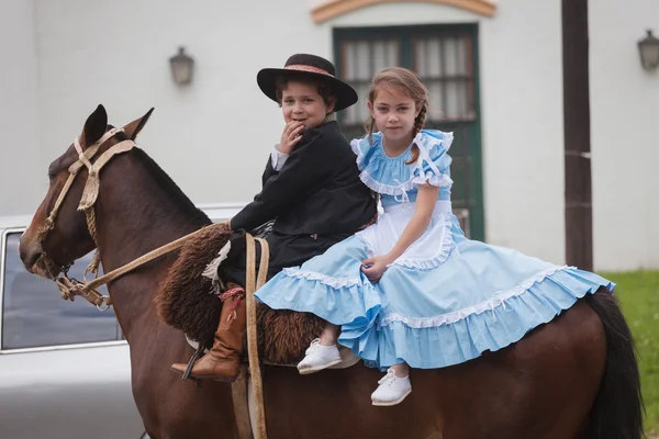 Gauchos en fiesta de Λα tradicion στο Σαν Αντόνιο ντε areco — Φωτογραφία Αρχείου