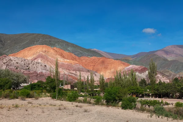 Montagna colorata a Purmamarca — Foto Stock