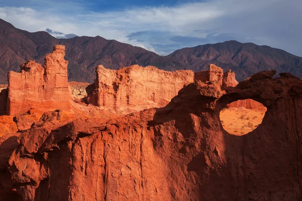 Barevné skalní útvar, argentina — Stock fotografie