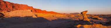 sıradışı kaya oluşumları, moon valley