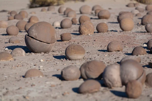 在国家公园 ischigualasto 的岩层 — 图库照片