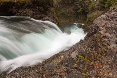 şelale los alerces, patagonia, Arjantin