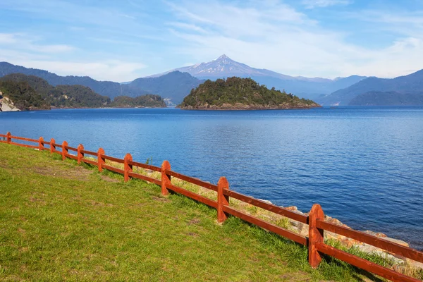 Vulkán Choshuenco, ecopark Huilo Huilo, Villarica, Patagónia, Chile — Stock Fotó