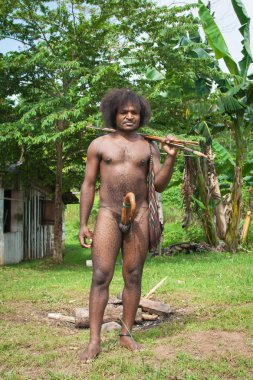 Tanımlanamayan savaşçı bir Papua