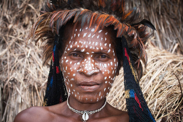 Unidentified warriors of a Papua