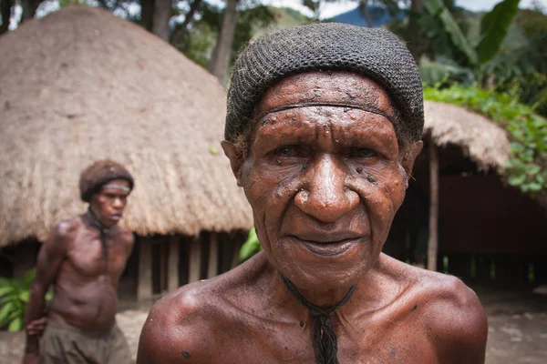 Niezidentyfikowane wojownicy papua — Zdjęcie stockowe