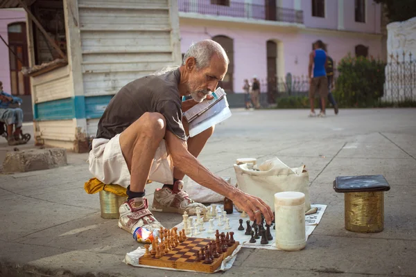 HAVANA, CUBA - JUNE 22: A scene from the life of the inhabitants — Stock Photo, Image