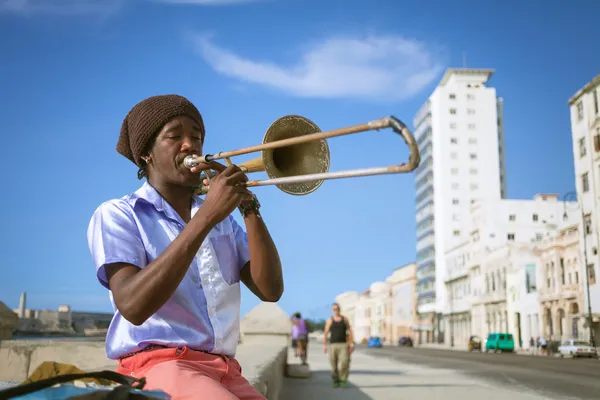 HAVANA, CUBA - ИЮНЬ 25: Сцена из жизни жителей — стоковое фото