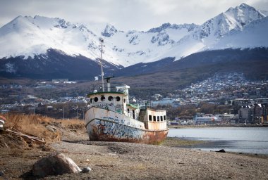 ushuaia, tierra del fuego yakınındaki gemi enkazı
