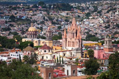 La parroquia (kilise st. Michael archangel) ve depo