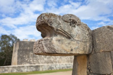 Piramitlerin kalıntıları Maya, Chichen-Itza, Meksika