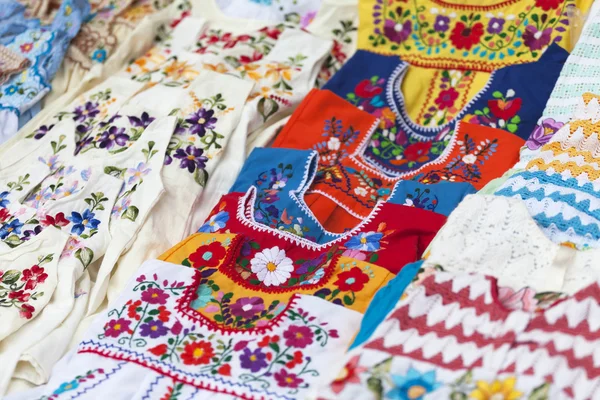 Colored fabrics, Mexico — Stock Photo, Image
