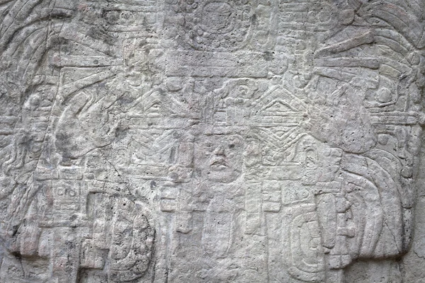 Maya piramit içinde tikal, guatemala — Stok fotoğraf