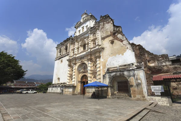 Edifícios coloniais em Guárico, Guatemala — Fotografia de Stock