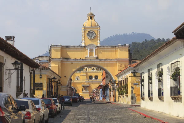 在危地马拉安提瓜的殖民地建筑 — 图库照片