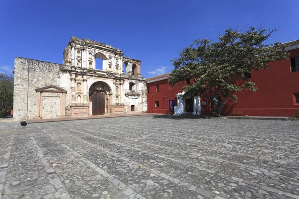 Αποικιακών κτιρίων στη Αντίγκουα, Γουατεμάλα — Φωτογραφία Αρχείου