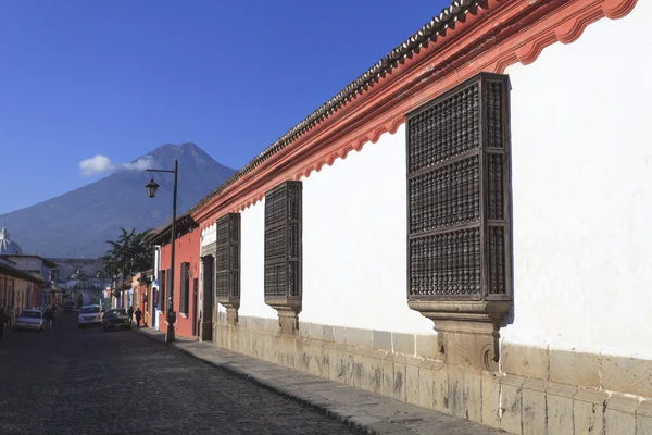 Gyarmati épületek antigua guatemala — Stock Fotó