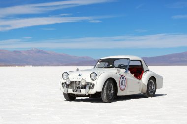 Salinas grandes, Arjantin - Mayıs 04: retro otomobil katılan