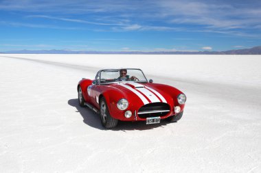 Salinas grandes, Arjantin - Mayıs 04: retro otomobil katılan