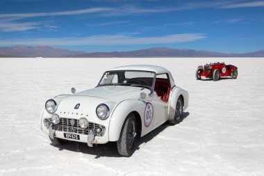 Salinas grandes, Arjantin - Mayıs 04: retro otomobil katılan