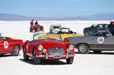 Salinas grandes, Arjantin - Mayıs 04: retro otomobil katılan