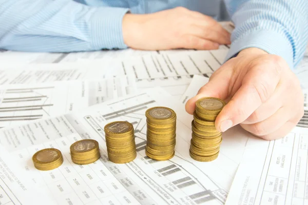 Stacks of coins, graph, diagram — Stock Photo, Image