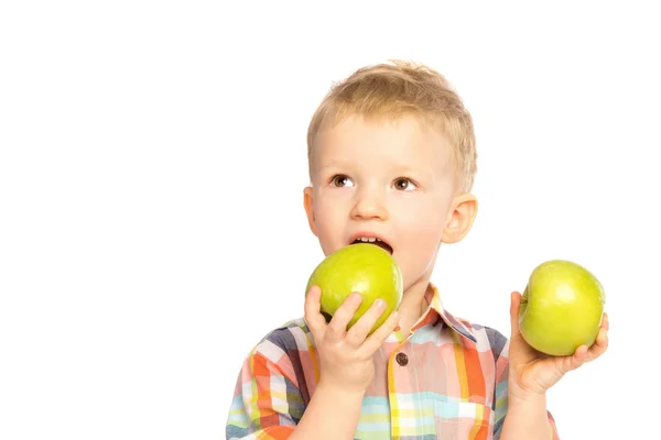 Niño comiendo alimentos saludables —  Fotos de Stock