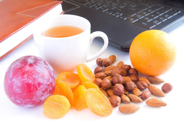 Healthy snack in office — Stock Photo, Image