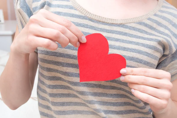 Red heart in hands — Stock Photo, Image