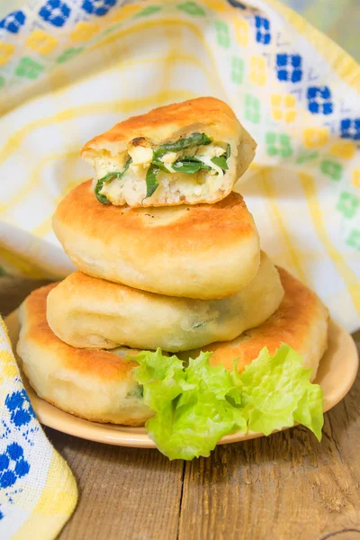 yumurta ve yeşil soğan ile kızarmış köftesi