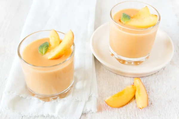 Peach dessert — Stock Photo, Image