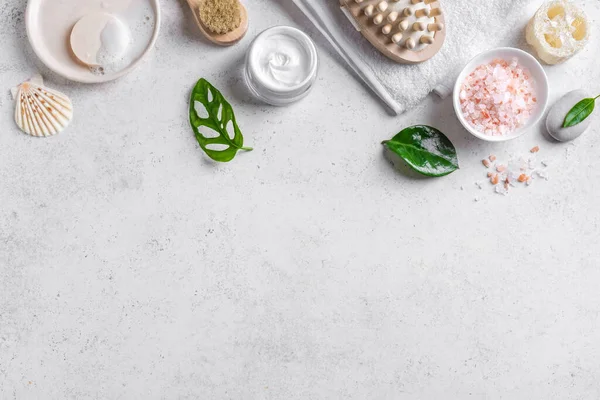 Spa Skin Care Concept White Stone Background Green Leaves Sea — Fotografia de Stock
