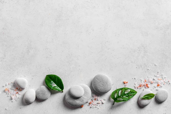 Spa Concept White Stone Background Green Leaves Sea Salt Zen — Fotografia de Stock